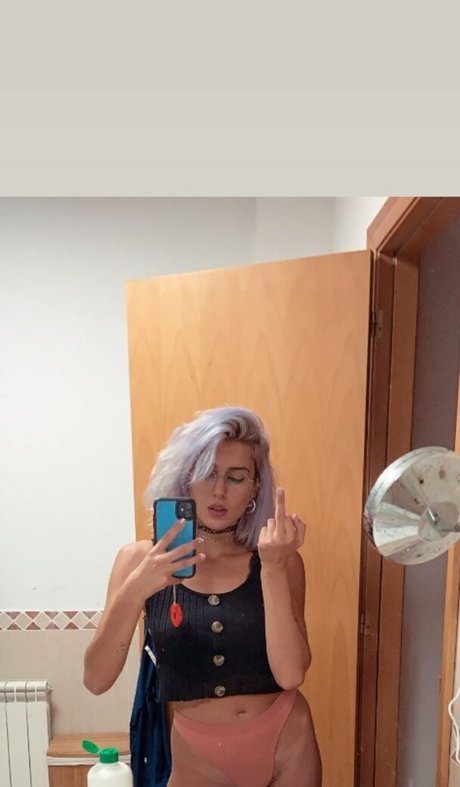 lapintoramarta model pretty picture