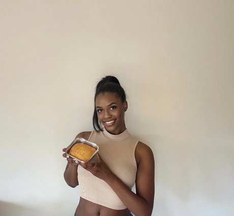 allyfromthesouth art model gallery