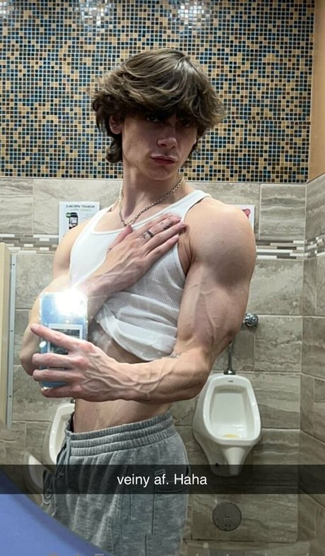 nate shreds xxx model photos