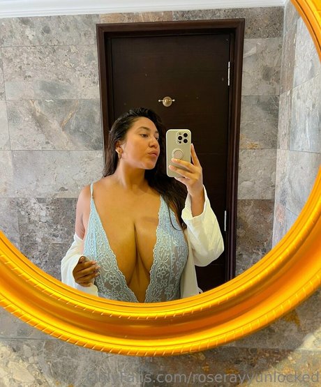 roserayyunlocked model exclusive galleries