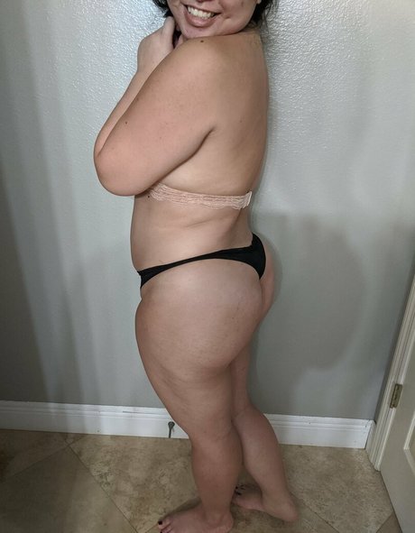 dashofnaughty model top image