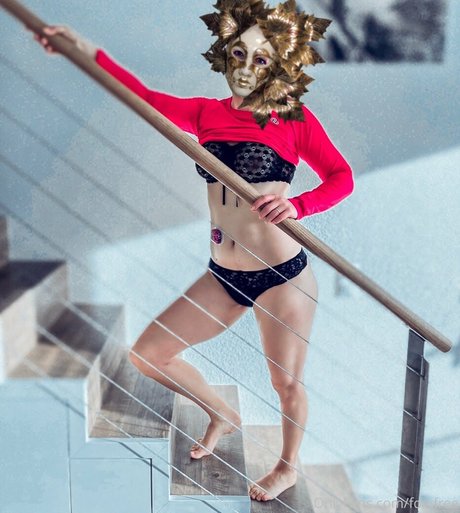 freeswissladyschweiz naked pornstar image