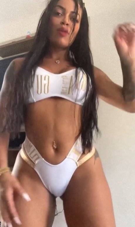 Stephanie Silveira top model archive