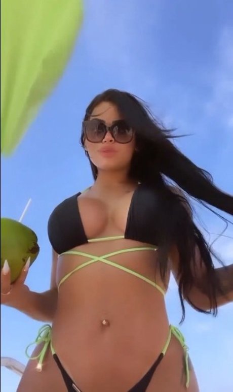 Stephanie Silveira nice star images