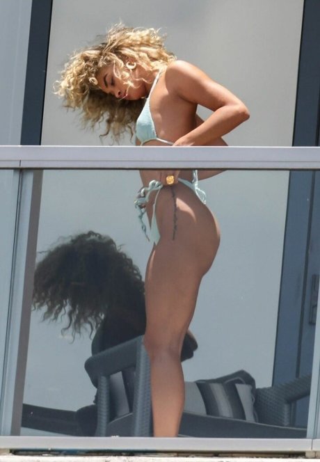 Jasmine Sanders pretty actress img