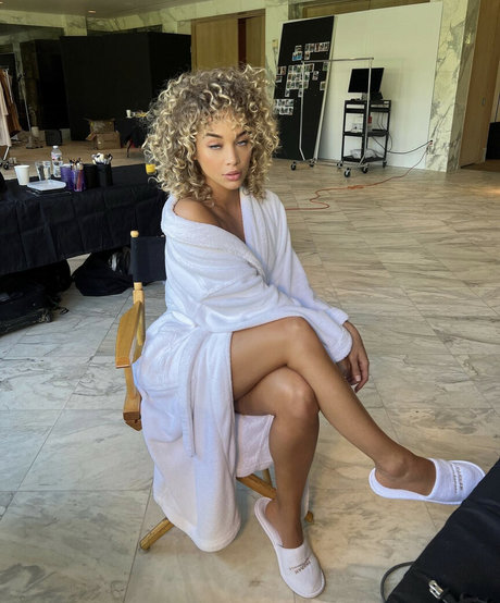 Jasmine Sanders model high quality gallery