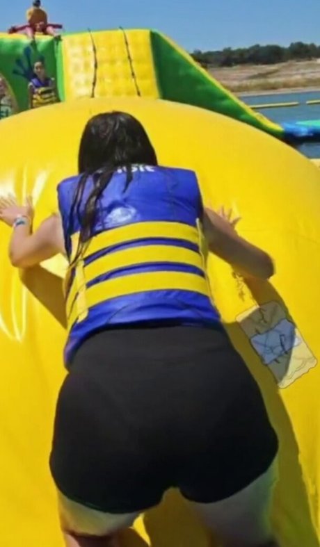 ExtraEmily star beautiful image