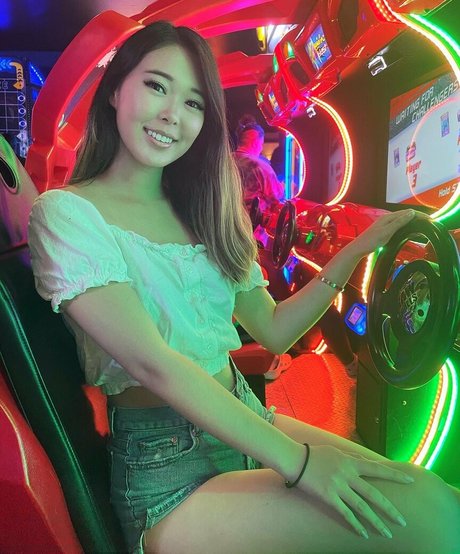 ExtraEmily high quality pornstar pics