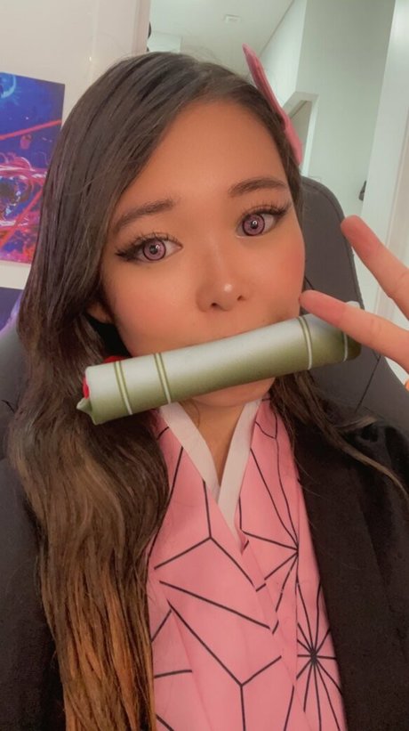 ExtraEmily pornstar sexy img