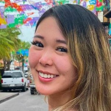 ExtraEmily model hot pictures