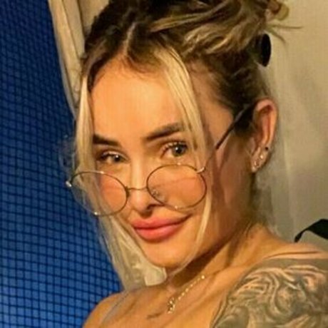 antonia savatto sexy star image