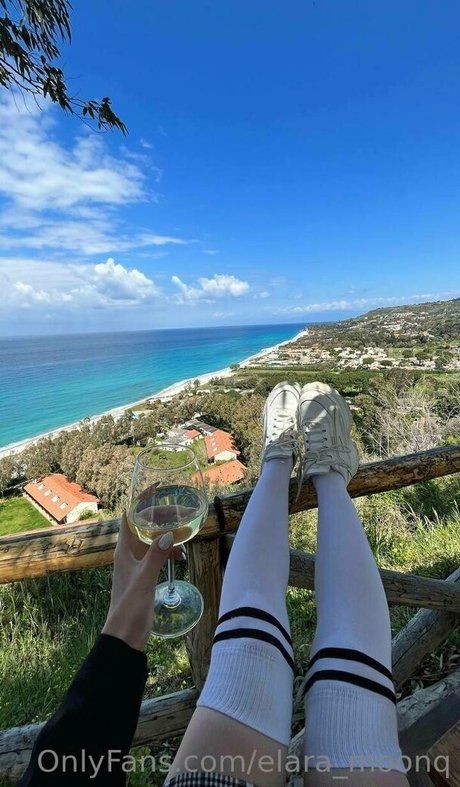 elara moonq model hot pic