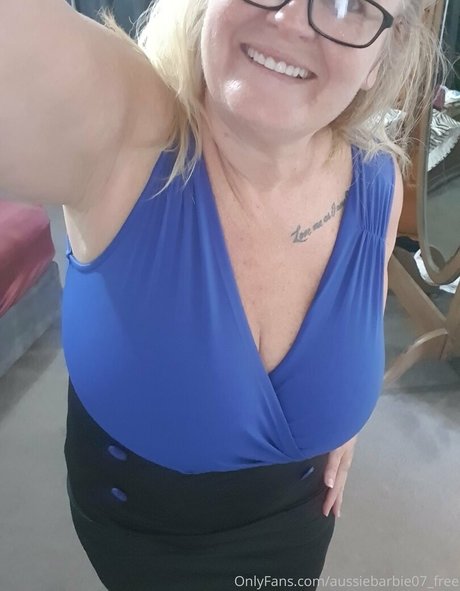 aussiebarbie07 free actress photos