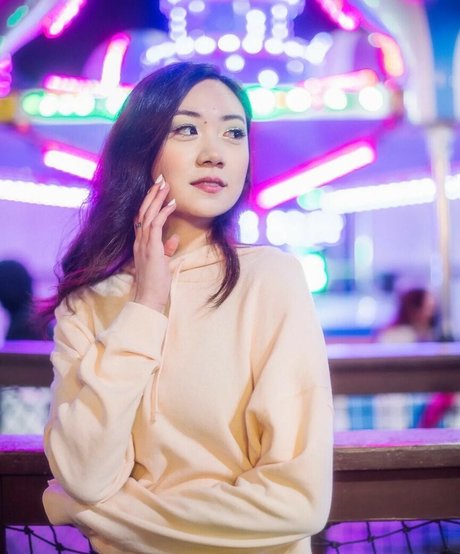 Fanfan sexy model img