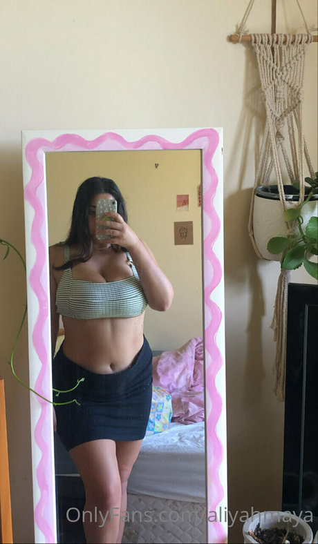 aliyahmaya model perfect image