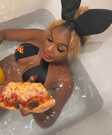 Janelle Monae star pretty archive