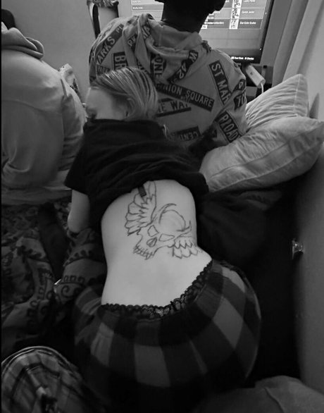 xanbones sexy model gallery