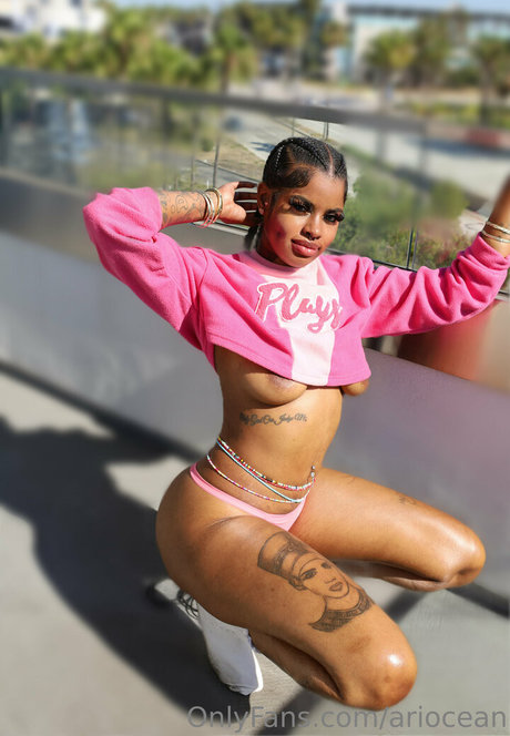 ariocean beautiful model image