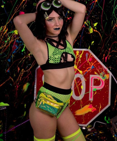 Desert Rose Cosplay perfect star image