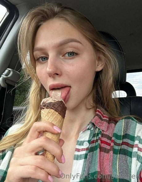 sofialien porn actress pictures