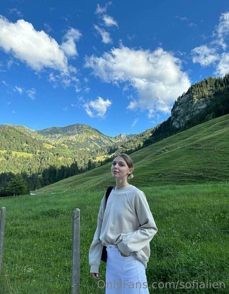 sofialien free actress photo