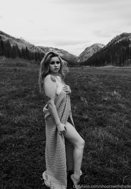 hotchellerae art model gallery