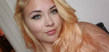 ganjagirl907 erotic model pics