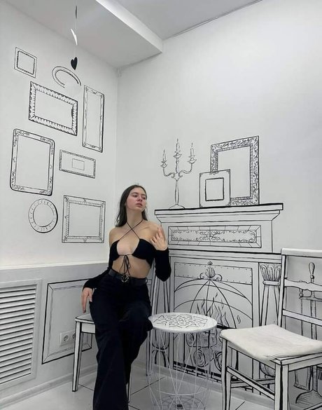 Stefania Deriabina high quality star photos