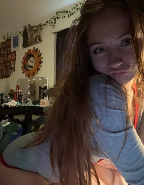 Thqtty hot pornstar photo