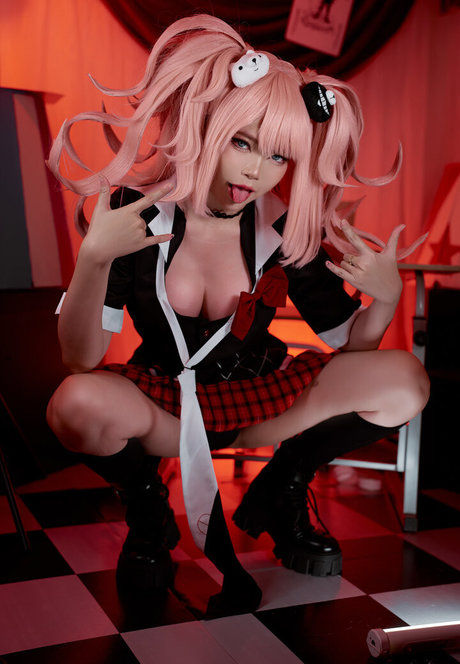 ZinieQ Cosplayer pornstar naked galleries