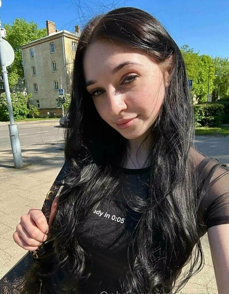 purmari beautiful model images