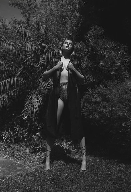 Natalie Jayne Roser nice pornstar pics