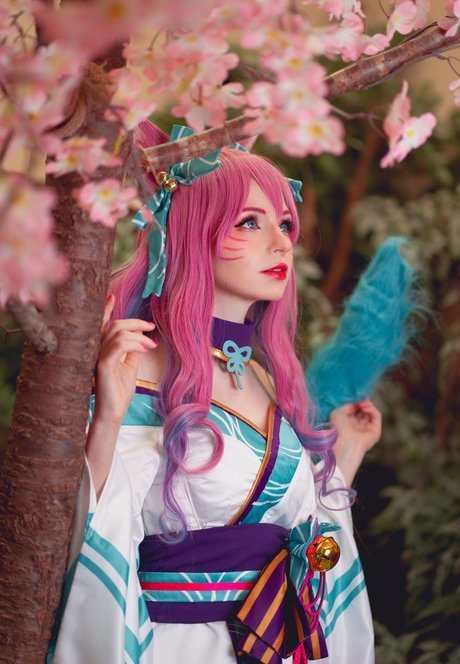 Peachymilky perfect actress image