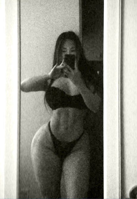 busty solo onlyfans beautiful xxx image