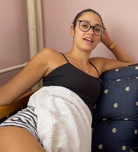 Milena And Lola Profile pic