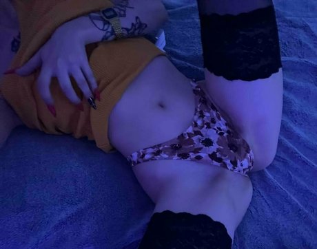 skinny tyan actress gallery