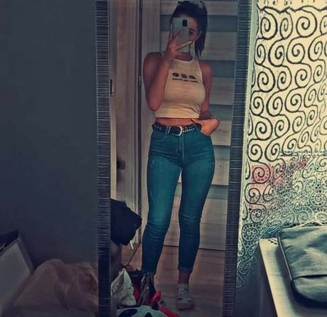 Wiktoria Bystro pornographic star galleries