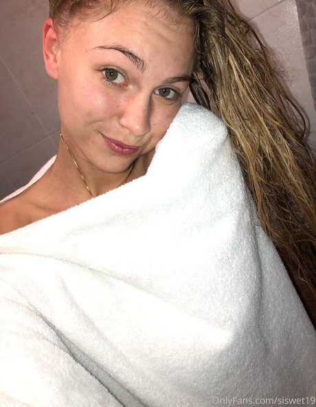 siswet19 porn star pic