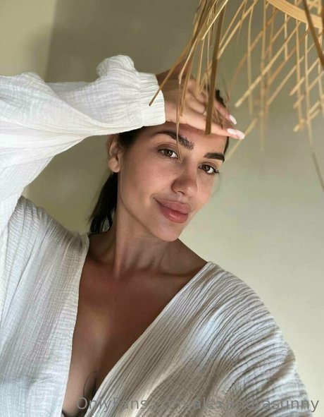 alexandrasunny nude model gallery