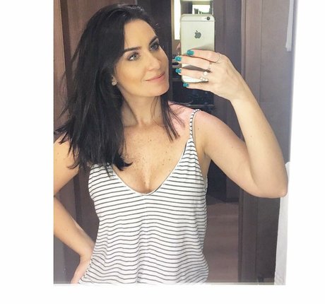 Larissa Erthal star best photo