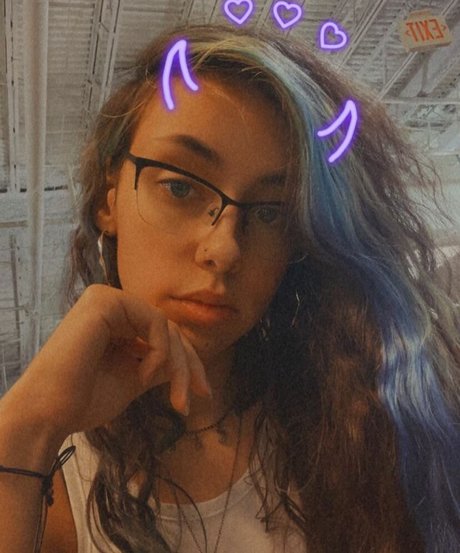 Lexi Lynx pornstar xxx pics