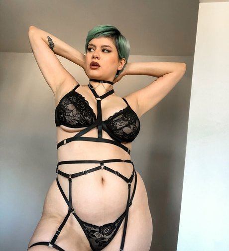 Moonvvenus pretty pornstar images