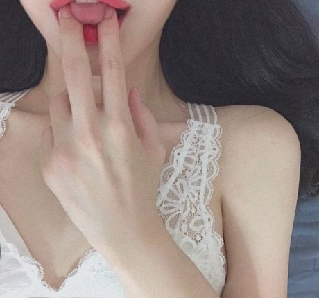 lolbratnyeo pornstar pic