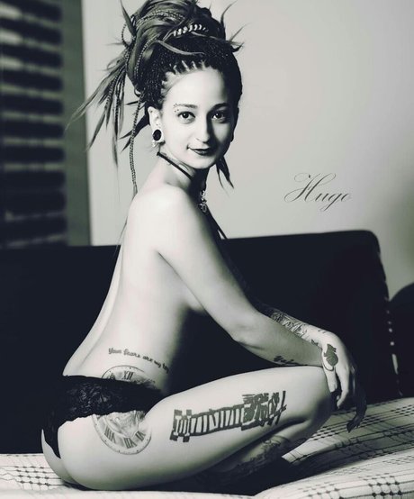 Yagmur Simsek_ pornstar art photos