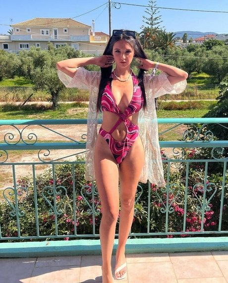 Lily Draycott hd model galleries