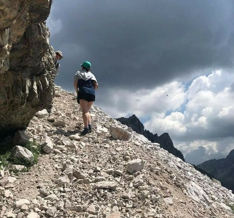 Emilia Clarke model pretty picture