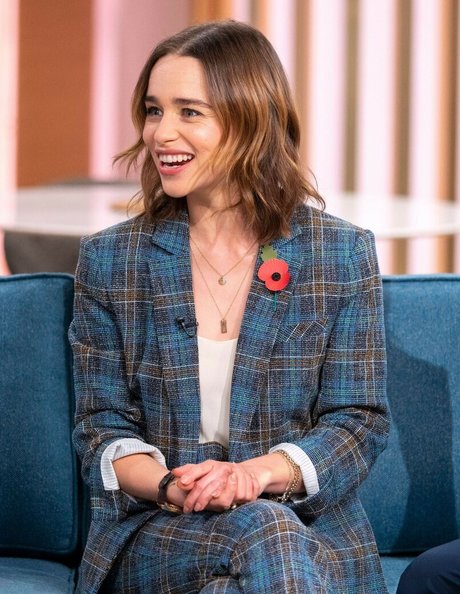 Emilia Clarke pornographic actress picture
