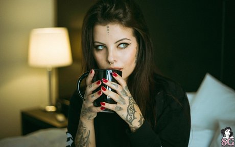 Marjo Suicide perfect actress photos