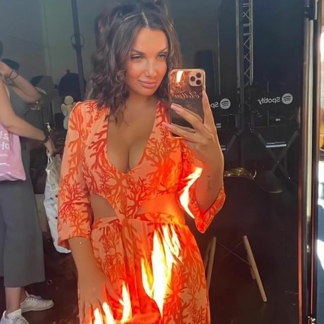 Elettra Lamborghini art actress photo