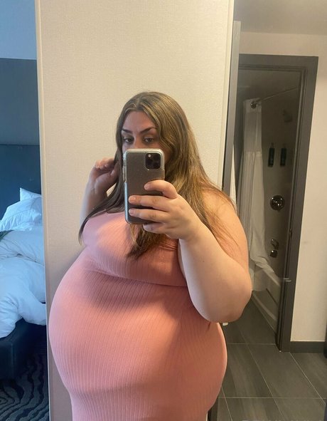 bbwlayla pornstar nude pic